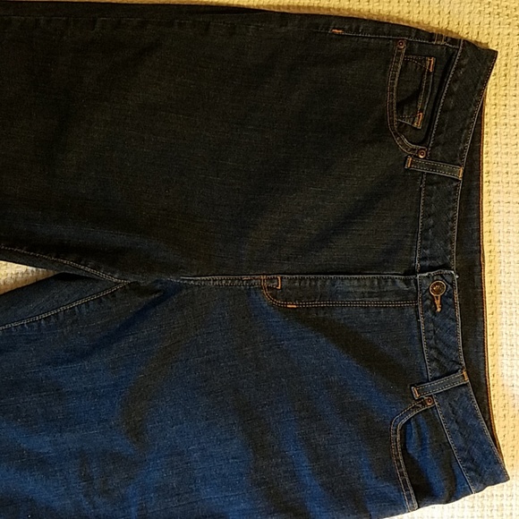 LL Bean Sz. 18, Medium Tall Jeans - Picture 4 of 4